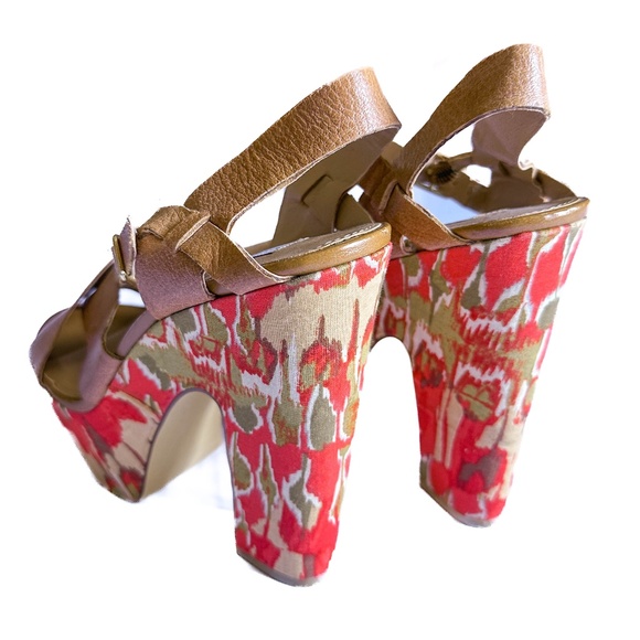 Funky Steve Madden Heels - Picture 3 of 6